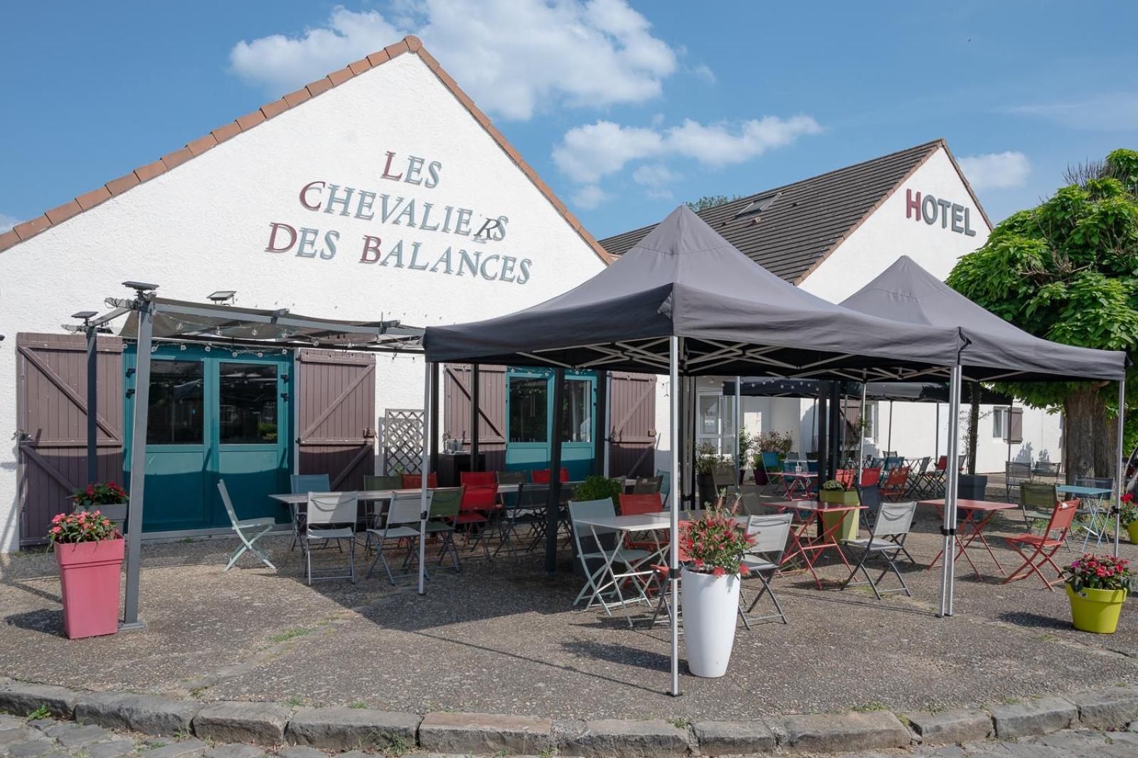 Les Chevaliers Des Balances Hotel Saint-Aubin  Eksteriør billede